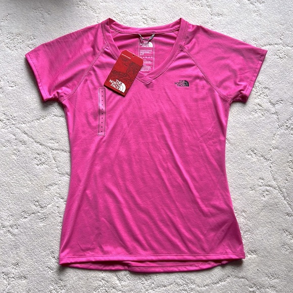 NWT Pink The North Face Black Logo on upper left Corner VNeck Tshirt - Picture 1 of 4